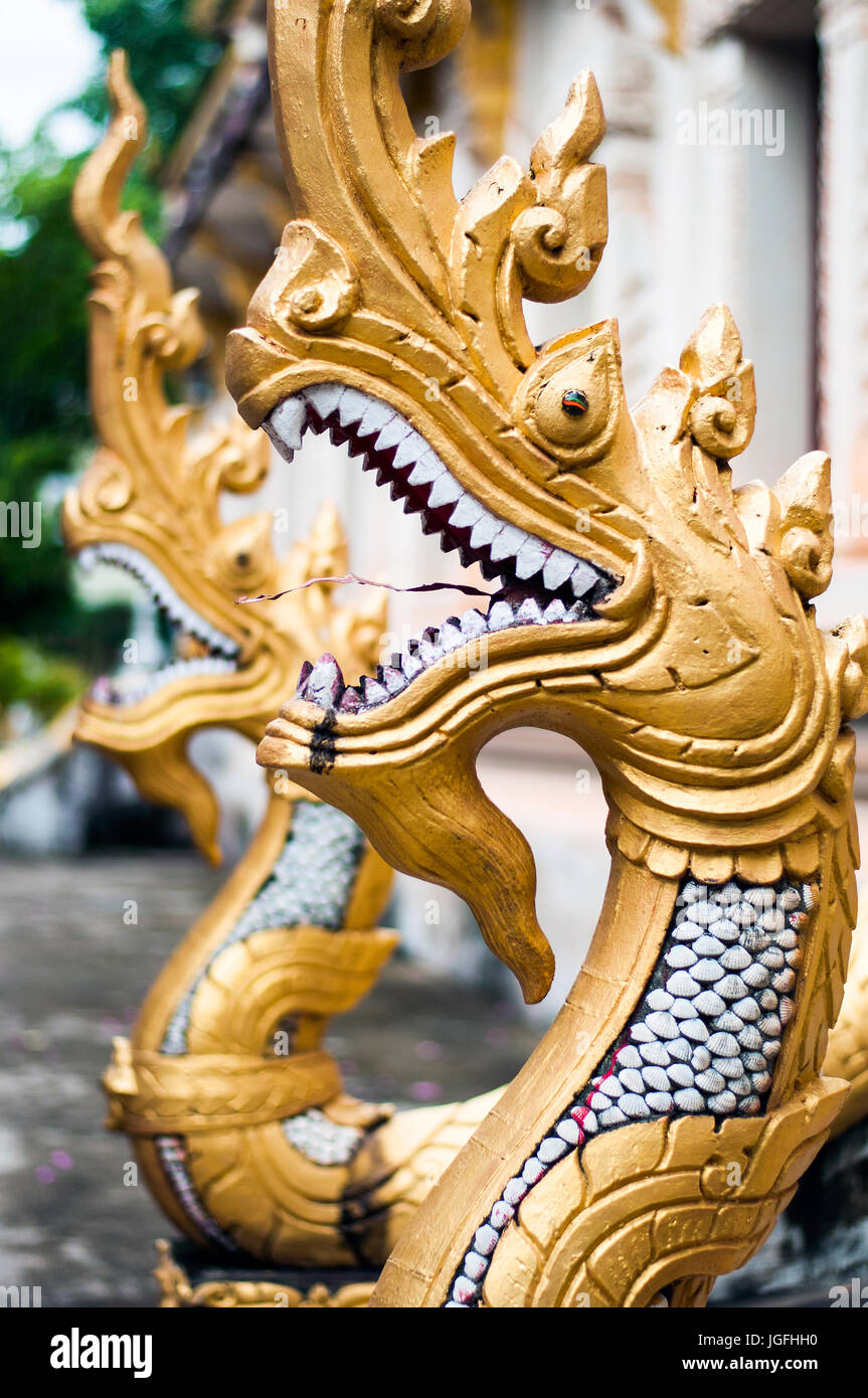 Naga figure, Wat Haysoke, Setthathirath Road, Vientiane, Laos Foto Stock