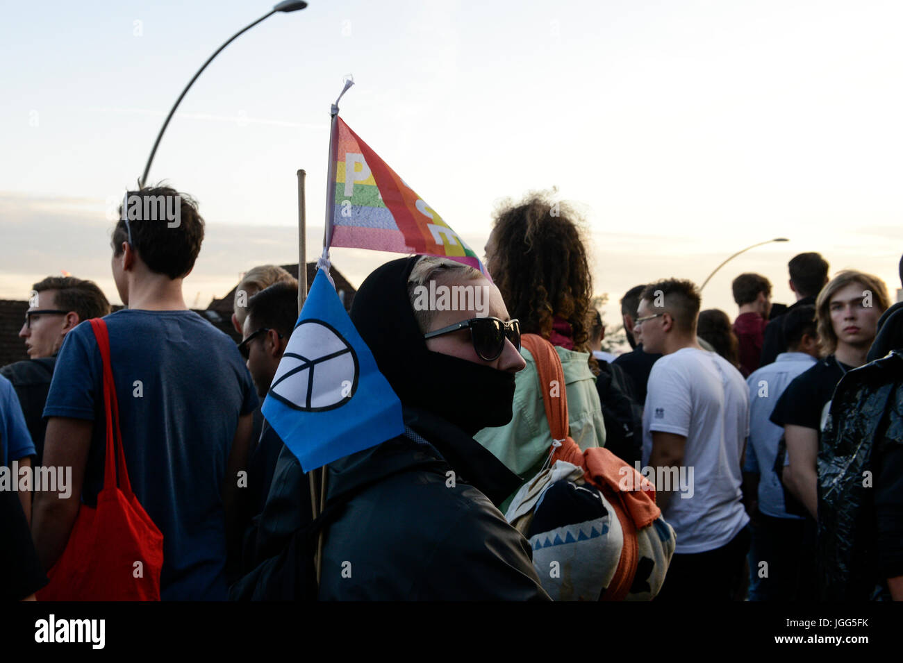 Amburgo, Germania. 6 Luglio, 2017. Germania, Amburgo, protesta rally "G-20 Benvenuti all'inferno" contro summit G-20 nel luglio 2017 Credit: Joerg Boethling/Alamy Live News Foto Stock