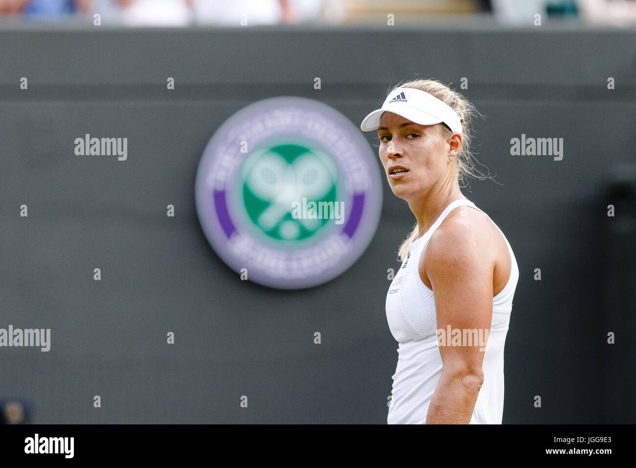 Londra, UK, 6 Luglio 2017: tedesco giocatore di tennis Angelique Kerber in azione durante il giorno 4 presso il tennis di Wimbledon Championships 2017 a All England Lawn Tennis e Croquet Club di Londra. Credito: Frank Molter/Alamy Live News Foto Stock