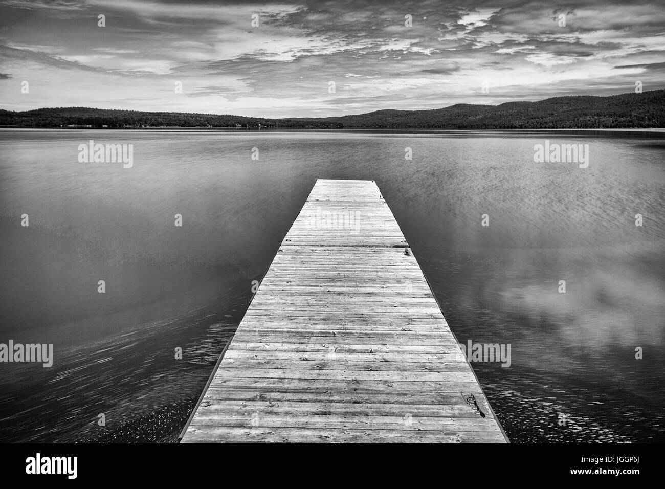 Dock in Driftwood Bay fiume Ottawa. Driftwood Parco Provinciale Mattawa Ontario Canada Foto Stock