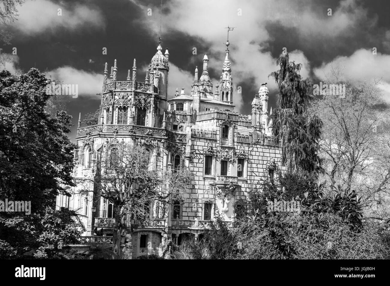 Quinta da Regaleira è un sito del Patrimonio Culturale Mondiale dell UNESCO entro il 'paesaggio culturale di Sintra (Portogallo) Foto Stock