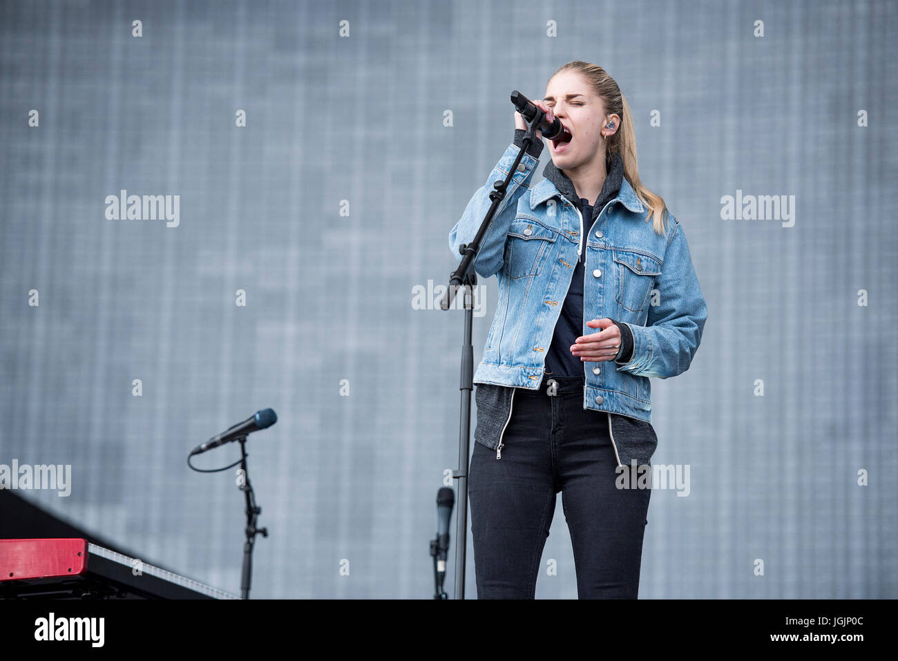 Glasgow, Regno Unito. 07 Luglio, 2017. Londra grammatica eseguire sul palco principale al Festival TRNSMT 2017, verde di Glasgow, Glasgow 07/07/2017 Credit: Gary Mather/Alamy Live News Foto Stock