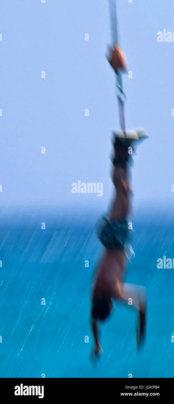 RS 1358. Sfondi; colori; colori; visualizzazione; bungee jumping, Mediterraneo, Europa Foto Stock