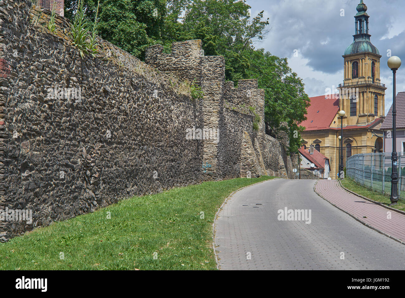 Mura medievali della città di Dzierzoniow Reichenbach Rychbach Bassa Slesia Polonia Foto Stock