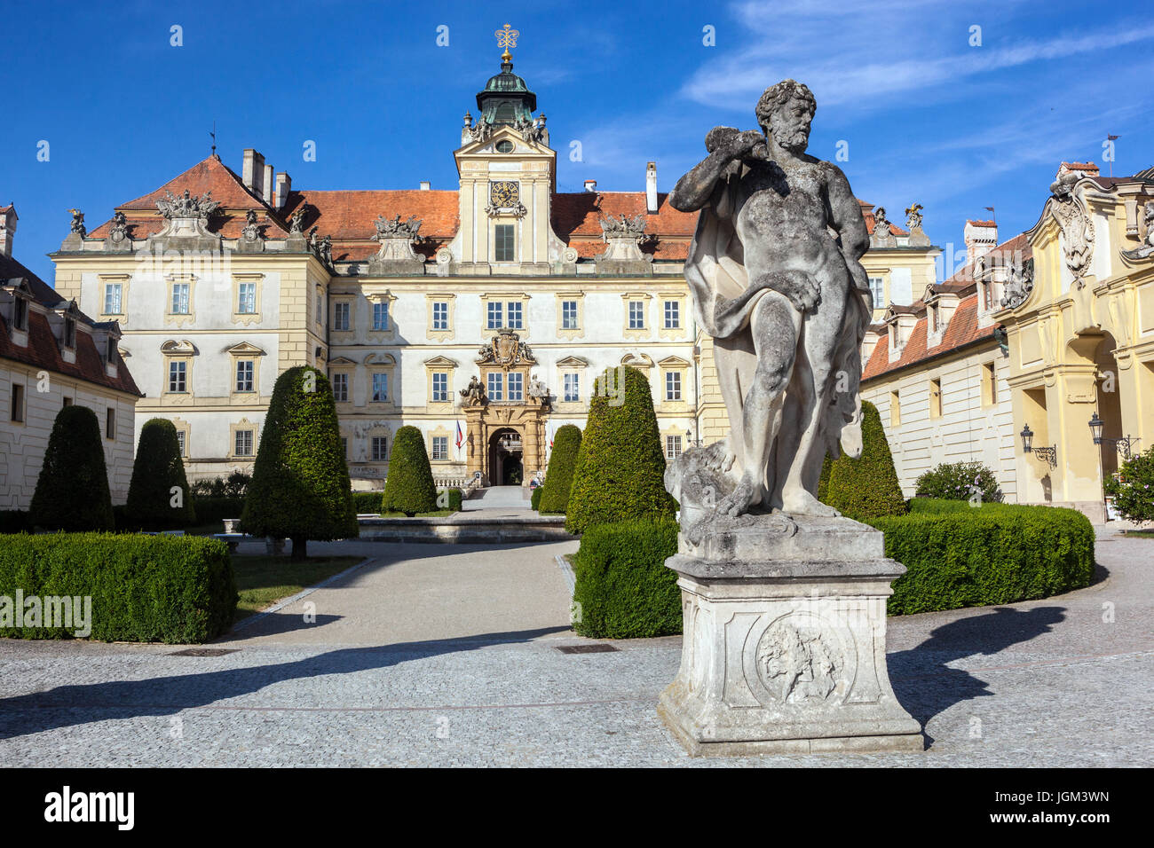 Valtice Castle Moravia, Repubblica Ceca, Europa Foto Stock