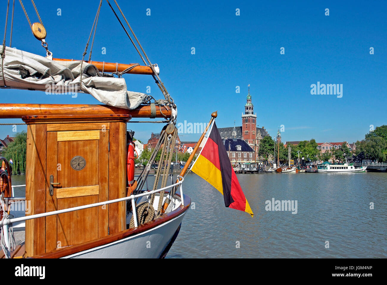 L'Europa, Germania, Bassa Sassonia, East Friesland, soddisfare blank, porto, bilance, city hall, il museo porto, le navi da passeggeri, architettura, città, edificio, Foto Stock