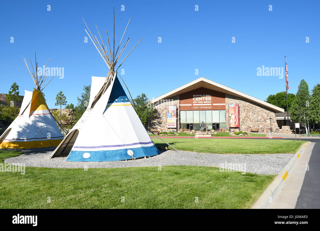 CODY, Wyoming - Giugno 24, 2017: Tepees a Buffalo Bill centro dell'Occidente. Un complesso di cinque musei e una biblioteca di ricerca dotate di storia naturale, Foto Stock