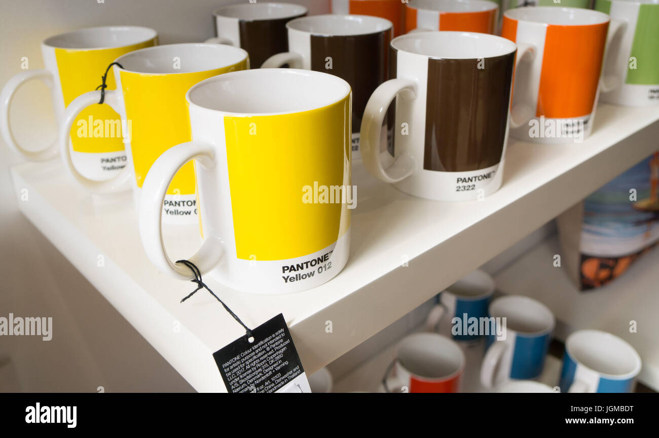 La tazza con il colore Pantone design Foto Stock