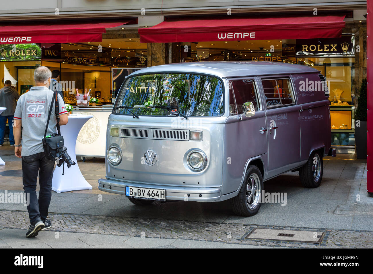 Berlino - Giugno 17, 2017: Veicolo commerciale leggero Volkswagen Transporter tipo 2 (T2). Classic giorni Berlino 2017. Foto Stock