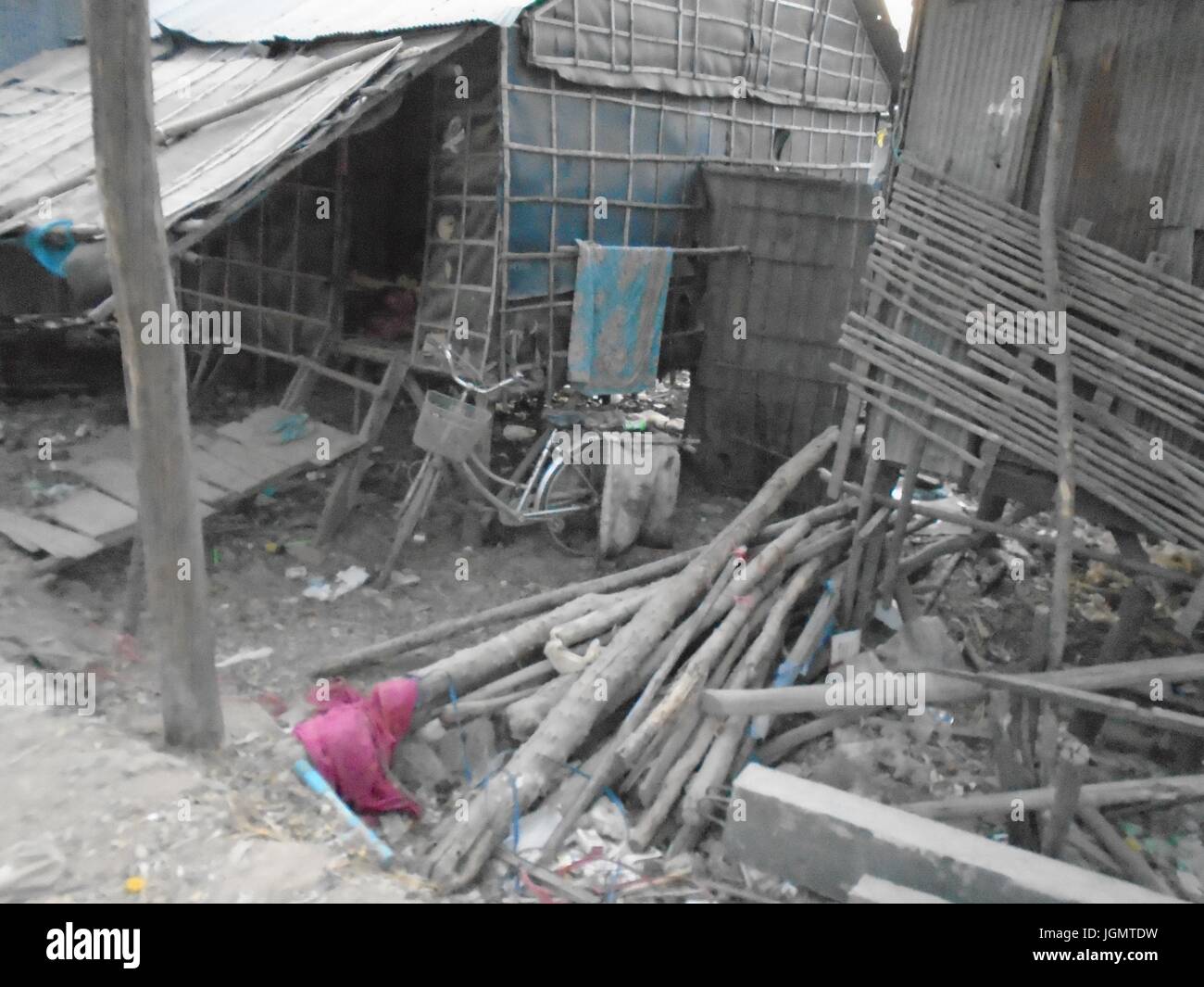 Baracche di legno Bungalow Bidonville Poipet Cambogia Banteay Meanchey Provincia Foto Stock