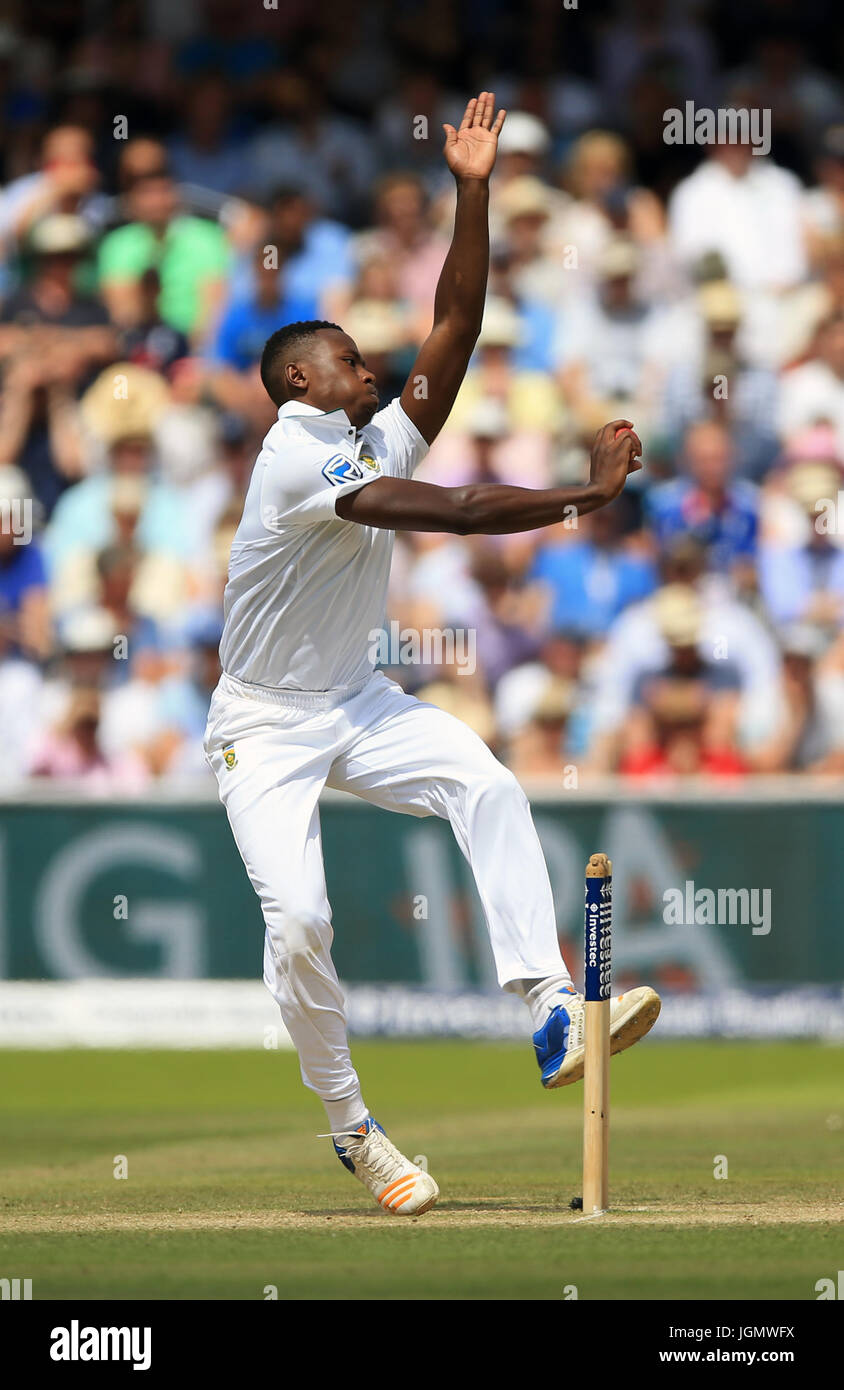 Sud Africa Kagiso Rabada bocce durante il giorno quattro del primo Investec Test match al Signore, Londra. Stampa foto di associazione. Picture Data: domenica 9 luglio 2017. Vedere PA storia CRICKET Inghilterra. Foto di credito dovrebbe leggere: Nigel francese/filo PA. Restrizioni: solo uso editoriale. Nessun uso commerciale senza il previo consenso scritto da parte della BCE. Immagine ancora utilizzare solo. Assenza di immagini in movimento per emulare broadcast. Non rimuovere od oscurare del logo dello sponsor. Foto Stock