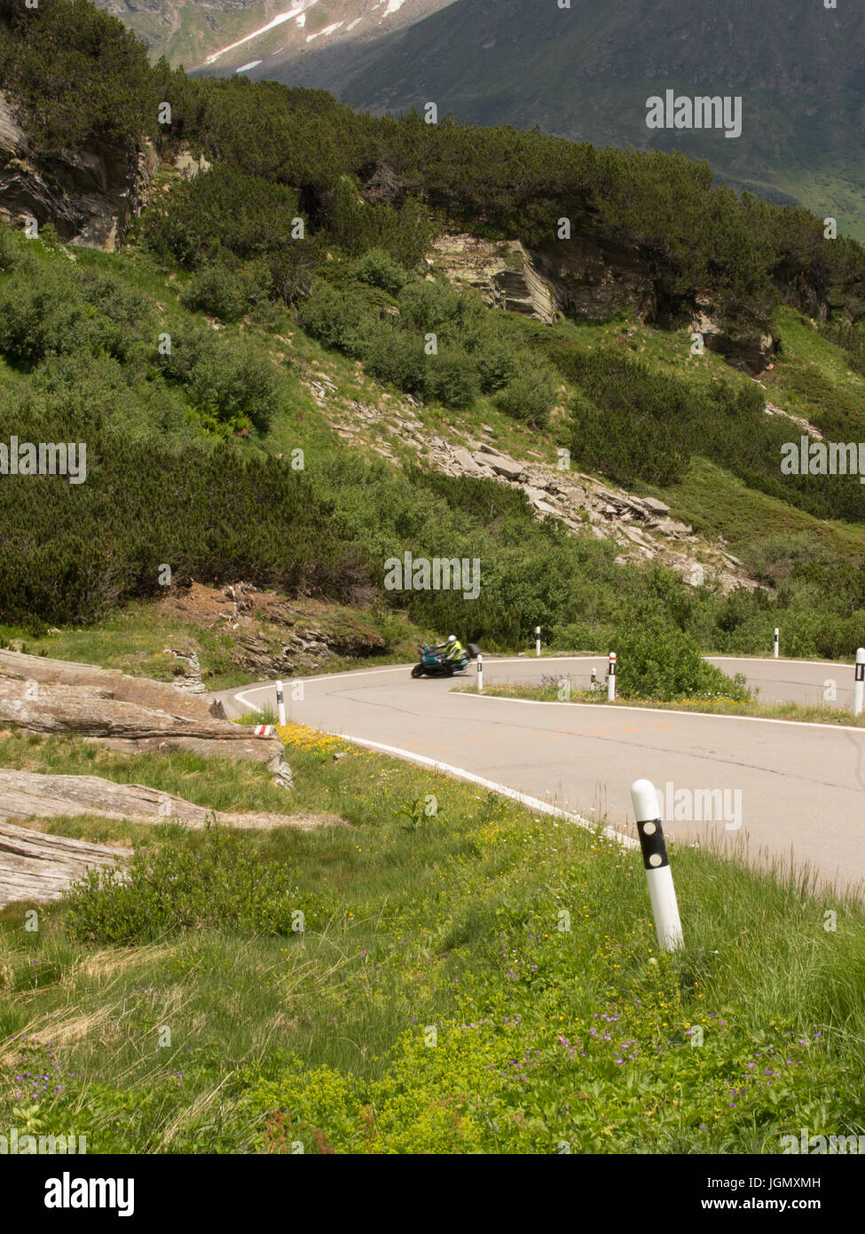 San Bernardino motociclo Accelerare Mountain Foto Stock