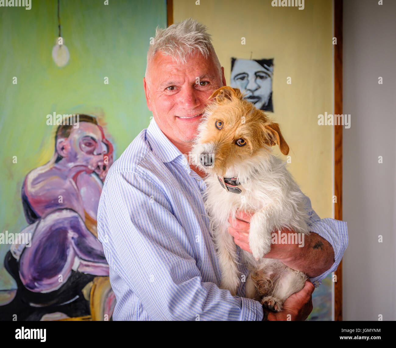 David Henty - leader copista artista in Saltdean famoso per la verniciatura di copie di opere famose. Foto Stock