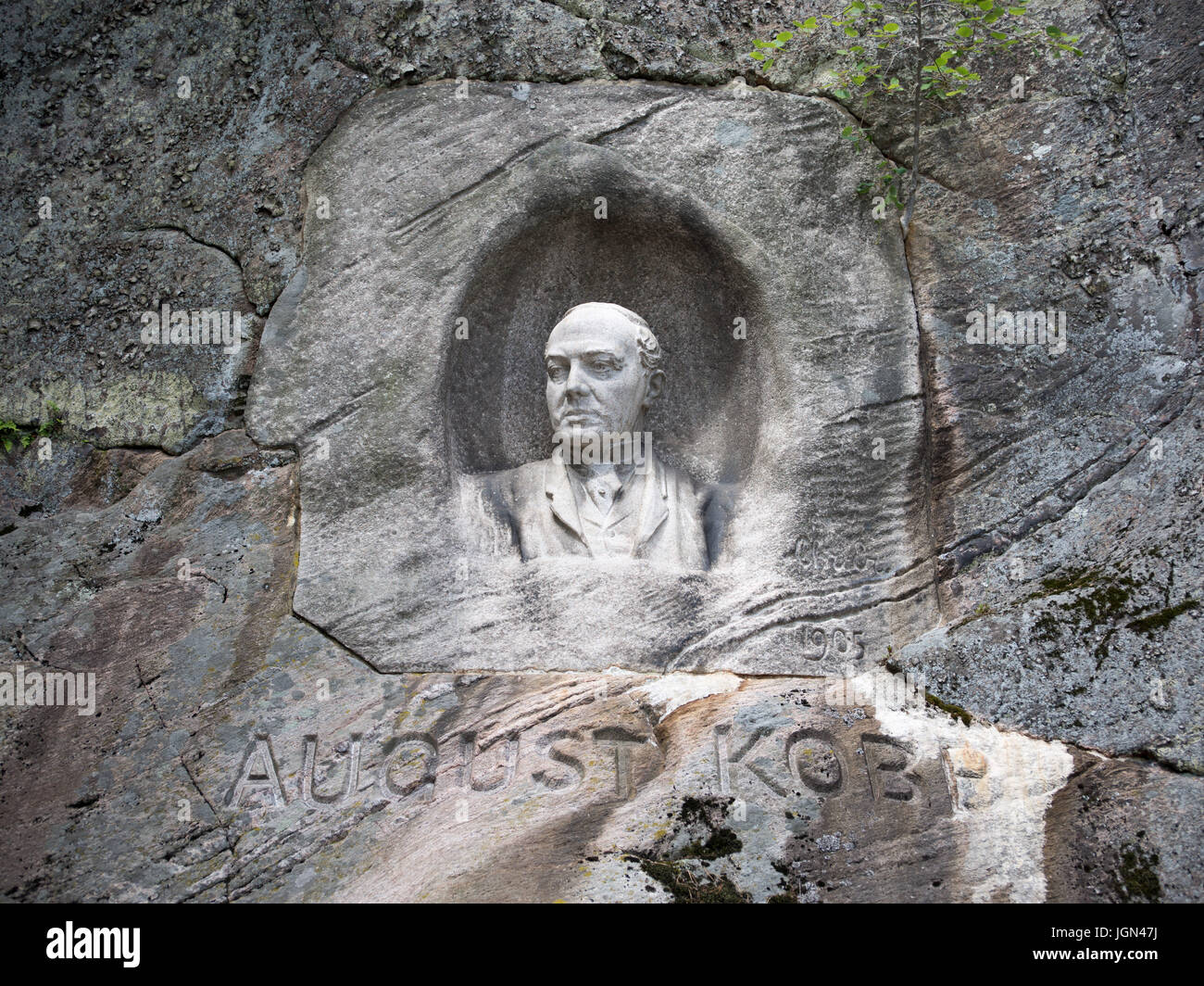 Agosto Kobb che fondò la Slottskogen park a Göteborg, Svezia - troverete lui scolpita da Christian Eriksson in una delle rocce piatte Foto Stock