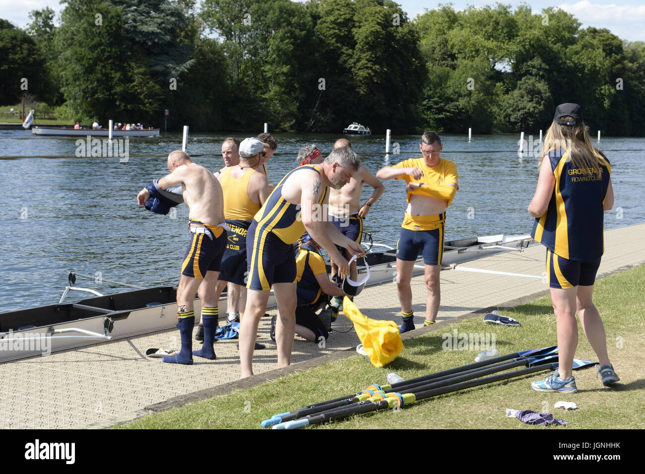 Henley on Thames, Regno Unito. 8 lug 2017. Henley, UK. 8 Luglio, 2017. Finali della giornata a Henley Regatta Credito: David Hammant/Alamy Live News Foto Stock