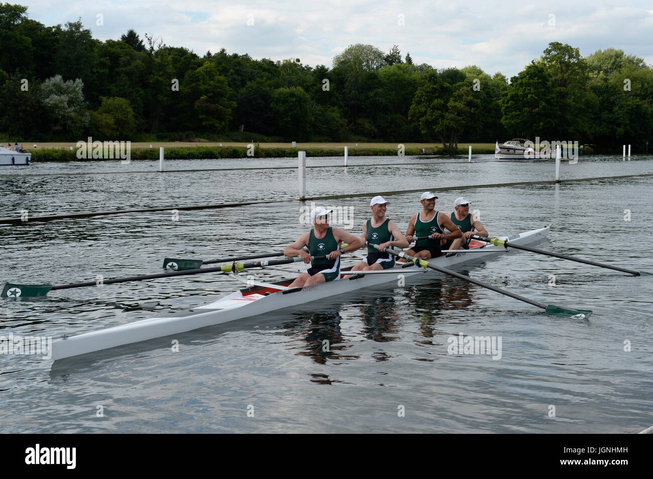 Henley on Thames, Regno Unito. 8 lug 2017. Henley, UK. 8 Luglio, 2017. Finali della giornata a Henley Regatta Credito: David Hammant/Alamy Live News Foto Stock