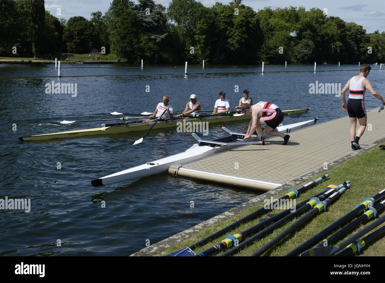 Henley on Thames, Regno Unito. 8 lug 2017. Henley, UK. 8 Luglio, 2017. Finali della giornata a Henley Regatta Credito: David Hammant/Alamy Live News Foto Stock