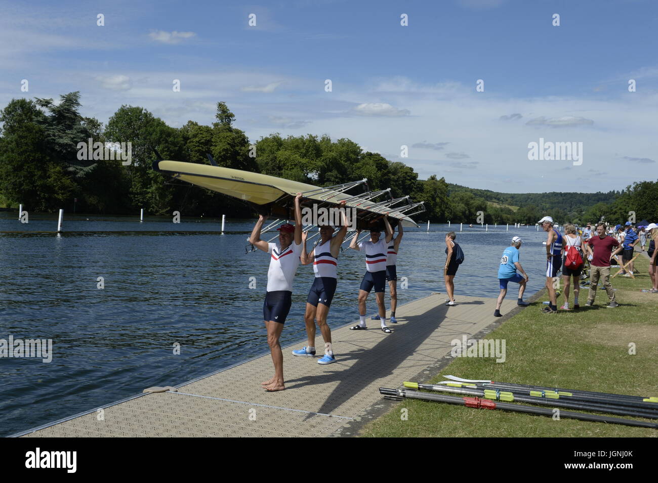 Henley on Thames, Regno Unito. 8 lug 2017. Henley, UK. 8 Luglio, 2017. Finali della giornata a Henley Regatta Credito: David Hammant/Alamy Live News Foto Stock