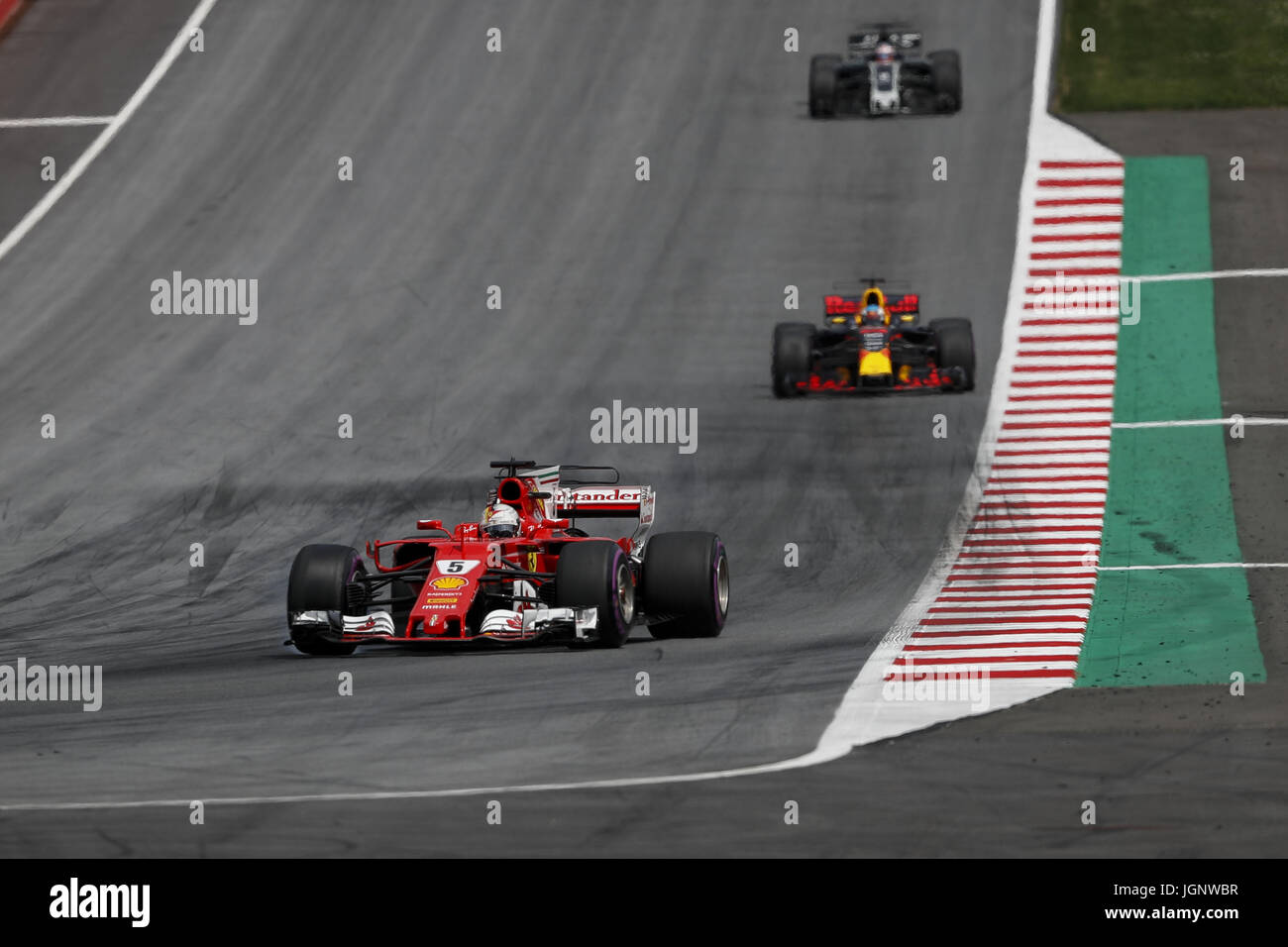 Spielberg, Austria. 9 Luglio, 2017. SEBASTIAN VETTEL della Germania e la Scuderia Ferrari rigidi durante il 2017 Formula 1 Austrian Grand Prix in Spielberg, Austria. Credito: James Gasperotti/ZUMA filo/Alamy Live News Foto Stock