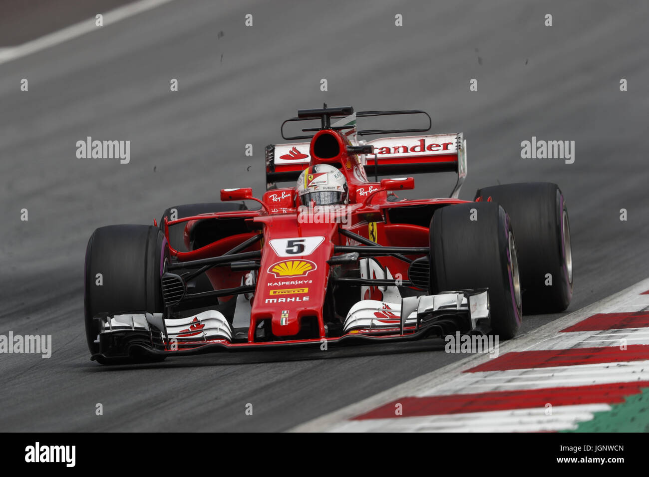Spielberg, Austria. 9 Luglio, 2017. SEBASTIAN VETTEL della Germania e la Scuderia Ferrari rigidi durante il 2017 Formula 1 Austrian Grand Prix in Spielberg, Austria. Credito: James Gasperotti/ZUMA filo/Alamy Live News Foto Stock