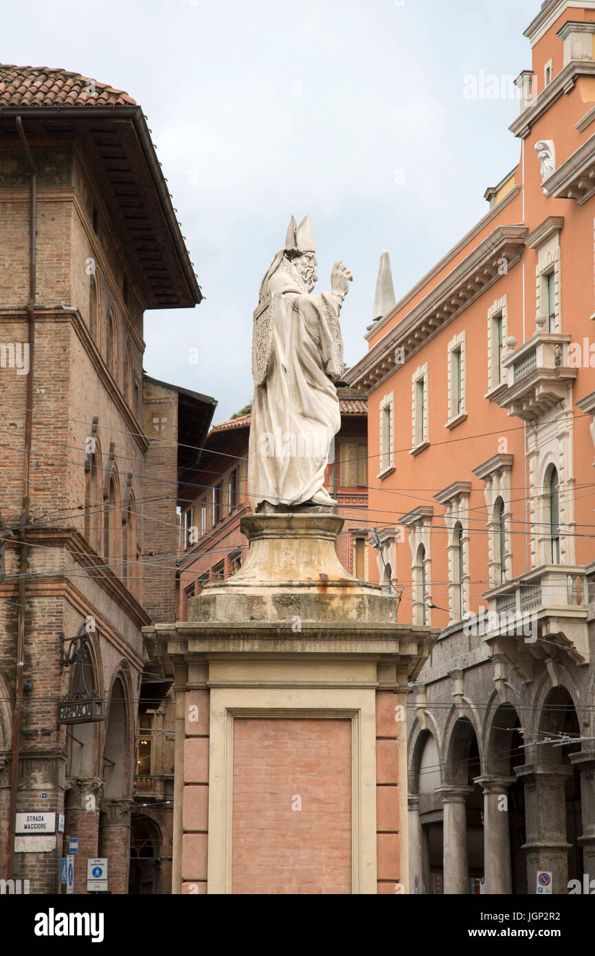 Statua di San Petronio; Bologna, Italia Foto Stock