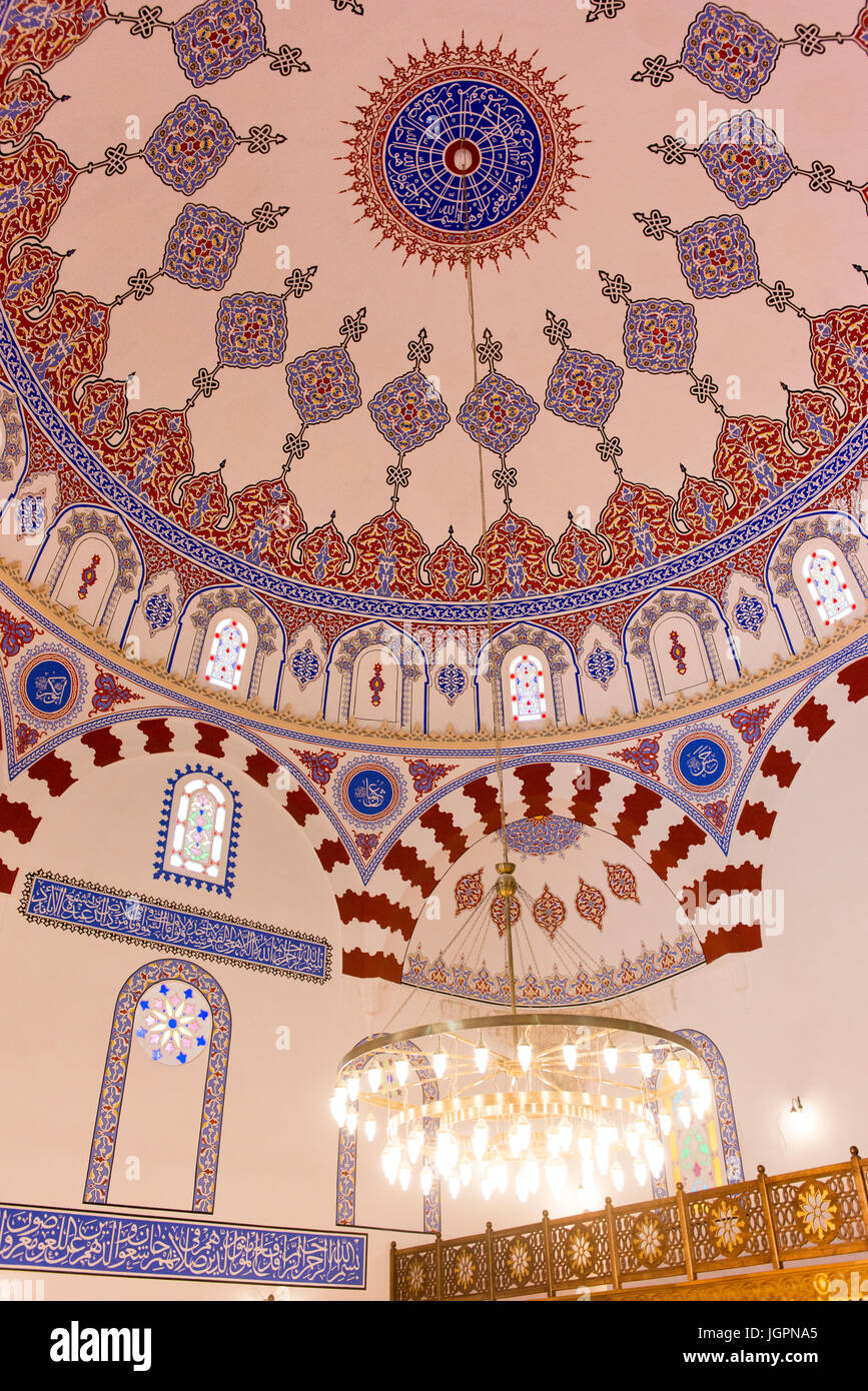 Interno del Banya Bashi moschea nel centro di Sofia, Bulgaria. Foto Stock