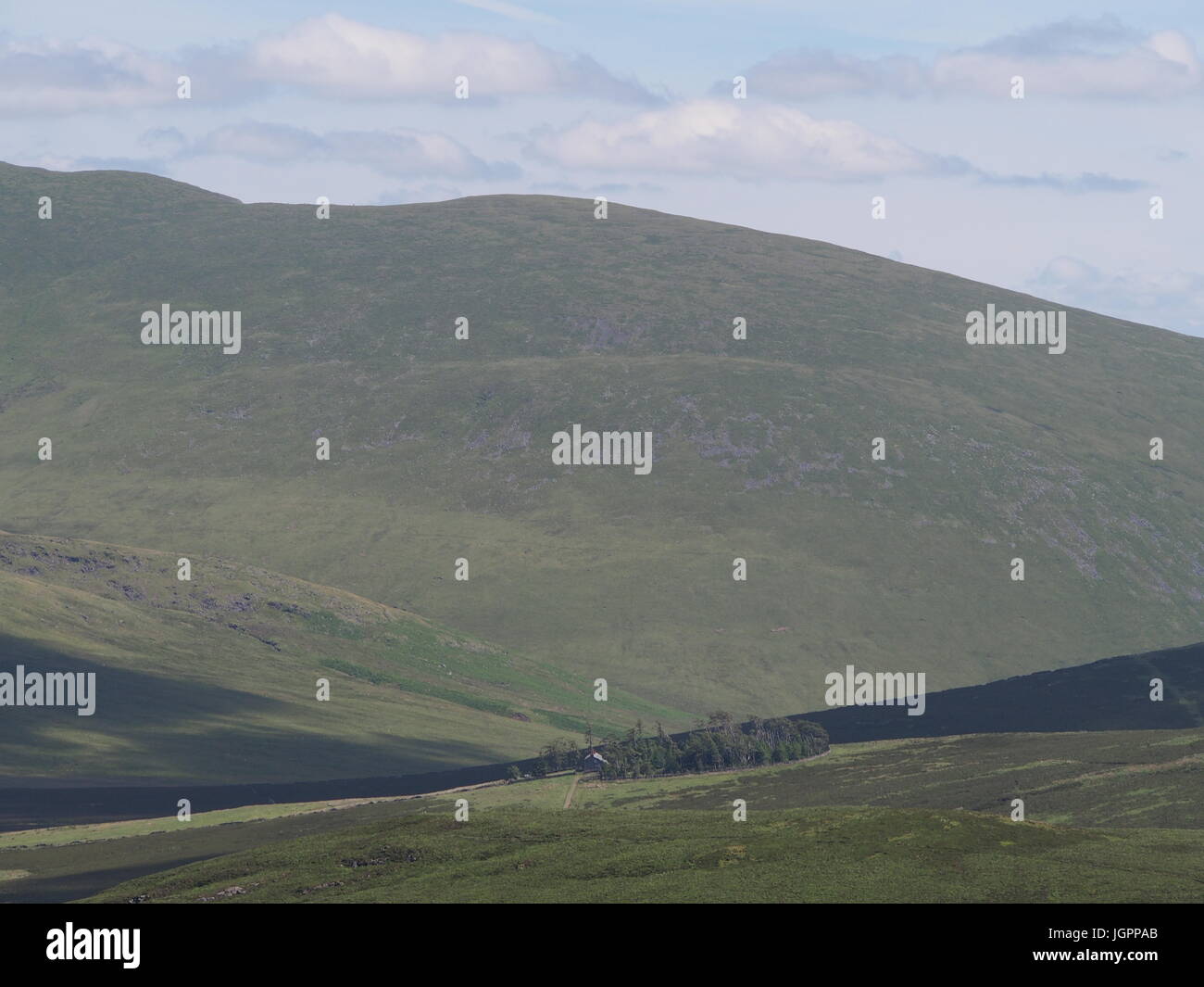Skiddaw house con blencathra dietro, cumbria, Regno Unito Foto Stock