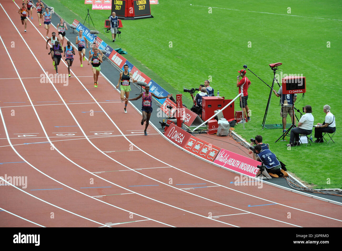 Stratford, UK. 9 lug 2017. Mo Farah avanti vince la gara a IAAF Diamond League giochi anniversario, Stratford, Regno Unito. Credito: Paolo Saripo/Alamy Live News Foto Stock