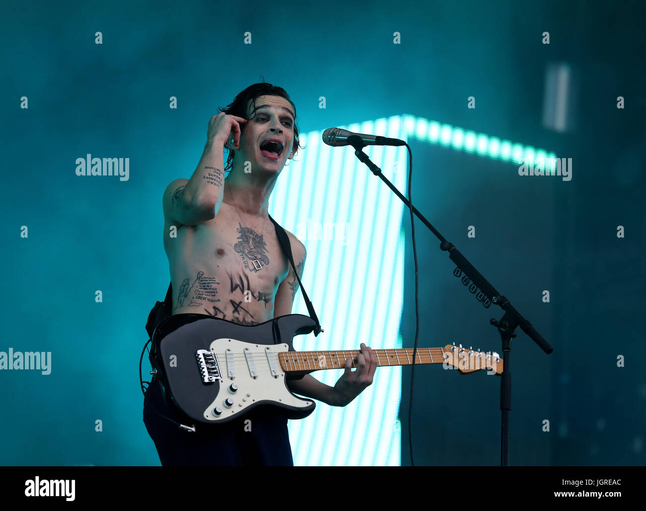 Matteo Healy dal 1975 esegue sul palco principale al TRNSMT music festival a Glasgow Green in Glasgow con un domenica la line-up di atti compresi Twin Atlantic e Biffy Clyro. Stampa foto di associazione. Data immagine:domenica 9 luglio ,2017. Foto di credito dovrebbe leggere: Andrew Milligan/filo PA. Foto Stock