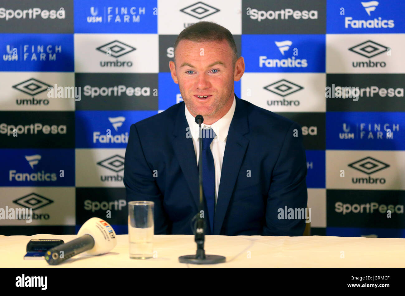 Nuova firma di Everton Wayne Rooney parla durante la conferenza stampa al Goodison Park di Liverpool. Foto Stock