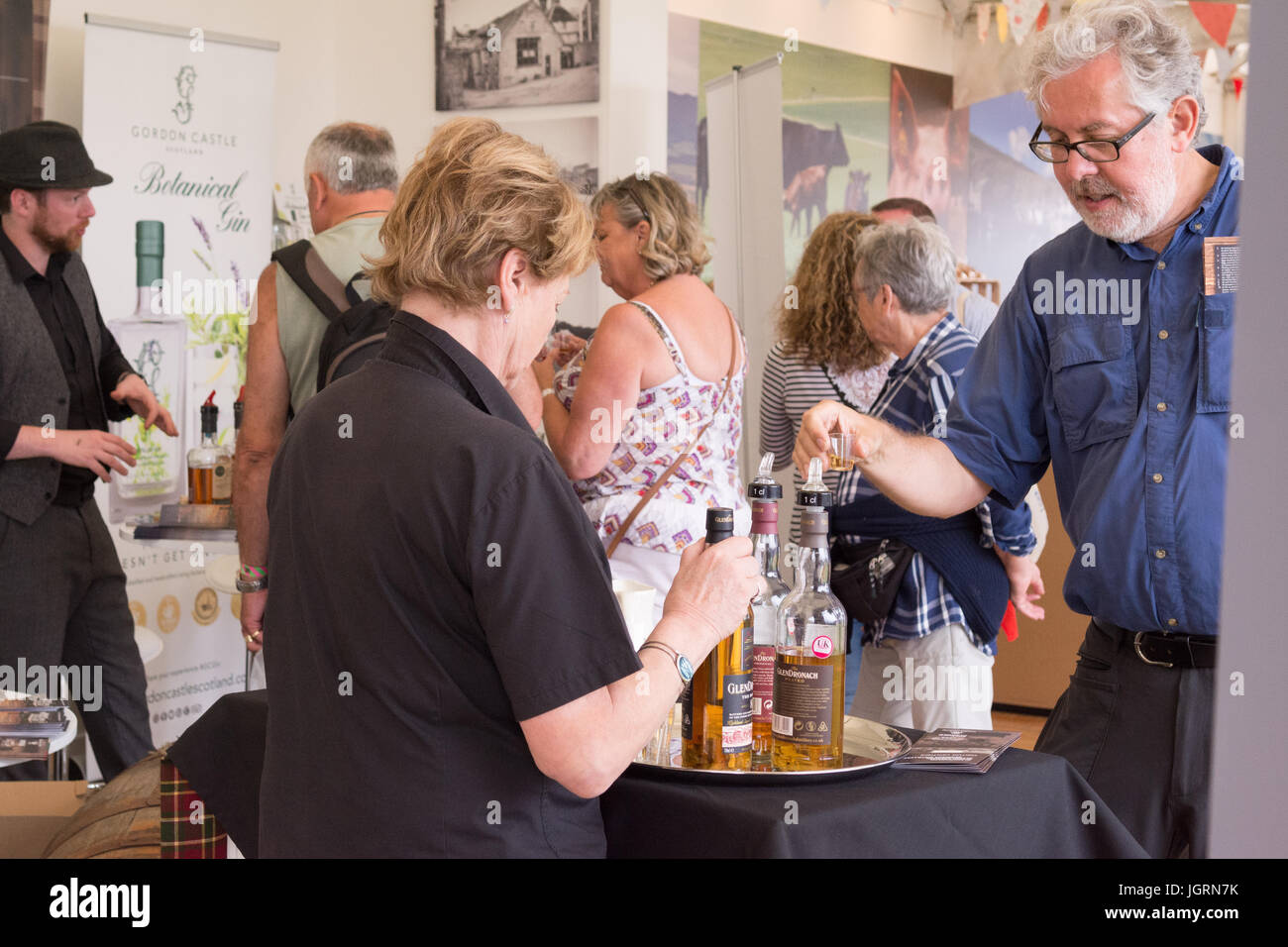 Degustazione di whisky al Royal Highland Show, Edimburgo, Scozia, Regno Unito Foto Stock