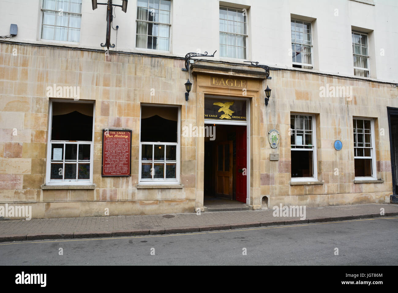 Eagle pub in Cambridge Inghilterra - questo è il punto in cui Francis Crick e James Watson hanno annunciato di aver scoperto il segreto della vita con la loro struttura di DNA Foto Stock
