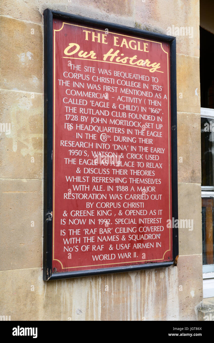 Eagle pub in Cambridge Inghilterra - questo è il punto in cui Francis Crick e James Watson hanno annunciato di aver scoperto il segreto della vita con la loro struttura di DNA Foto Stock