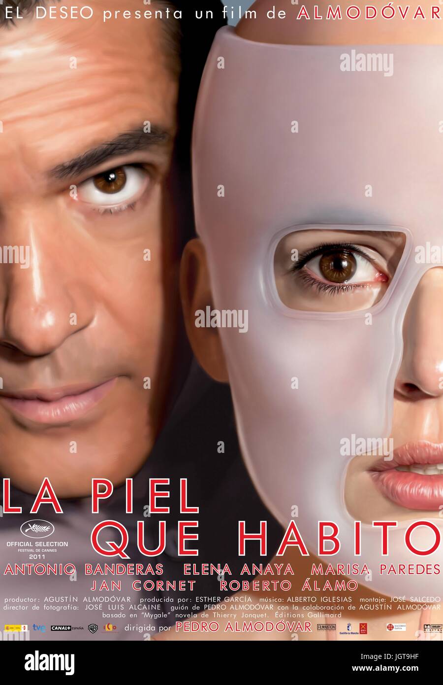 La Piel que Habito pelle io vivo in Anno : 2011 Spagna Direttore : Pedro Almodovar Antonio Banderas, Elena Anaya poster (Sp). È vietato riprodurre la fotografia al di fuori del contesto della promozione del film. Esso deve essere accreditato al Film Company e/o il fotografo assegnato da o autorizzati da/ammessi sul set del Film Company. Limitato a uso editoriale. Foto12 non concede diritti di pubblicità delle persone rappresentate. Foto Stock