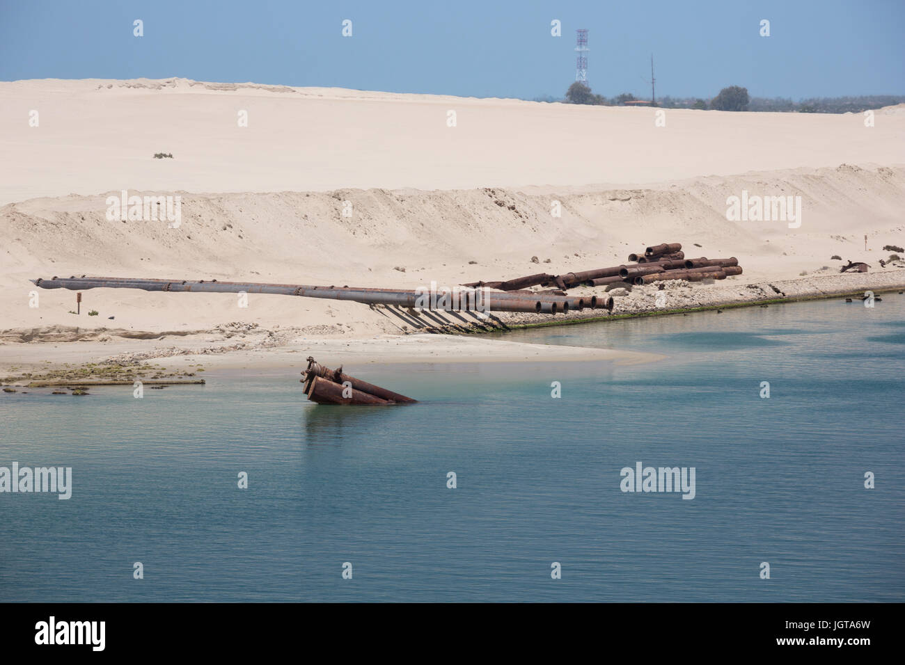 Le attrezzature di dragaggio sulle rive del Canale di Suez vicino a Ismailia Foto Stock