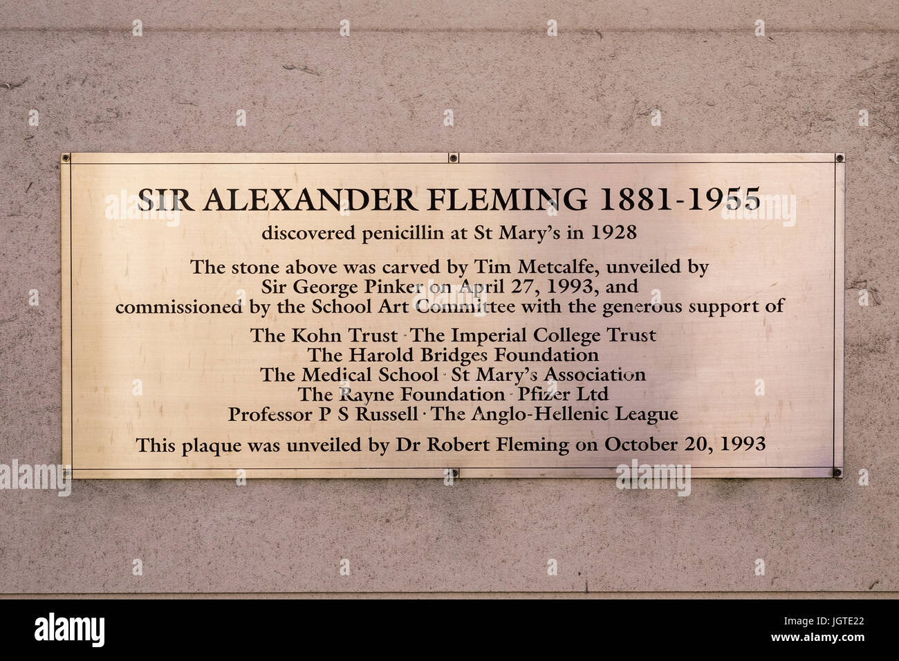 Sir Alexander Fleming scoprì la penicillina lapide sul muro del St.Mary s Hospital, Paddington, London, England, Regno Unito Foto Stock