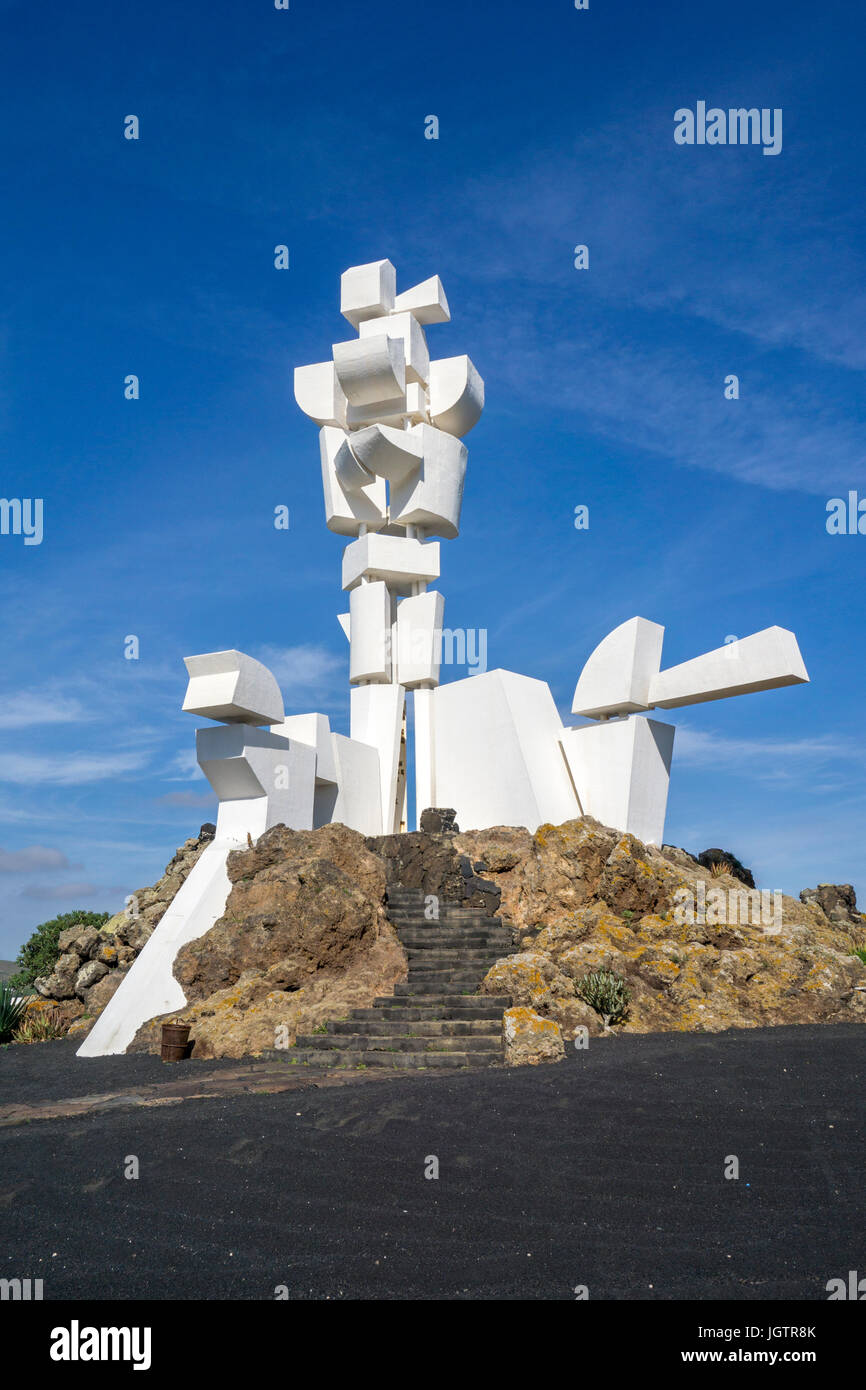 Monumento al Campesino e Monumento a la Fecundidad von César Manrique, San Bartolome, Lanzarote, Kanarische isole, Europa | Monumento al Campesino, Mo Foto Stock