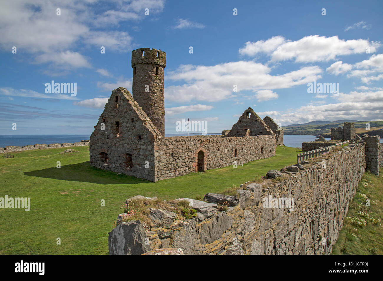 Vista di edifici al castello di pelatura sull' isola di man. Foto Stock