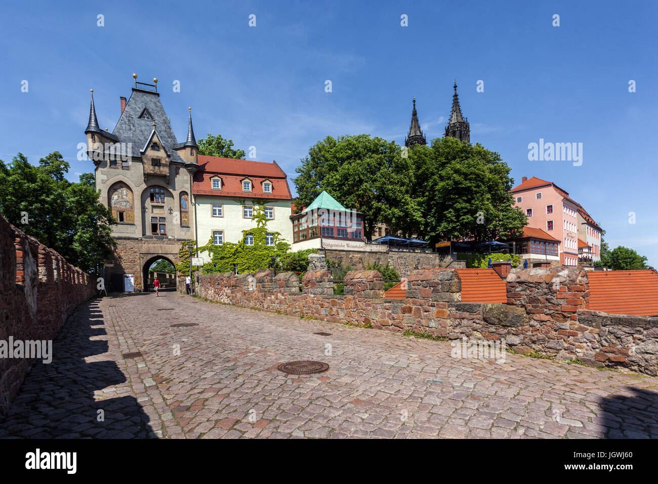 Meissen, dalla porta Torhaus ad Albrechtsburg, Sassonia, Germania, Europa Burgberg Hill, forte Fortezza, Torre Foto Stock