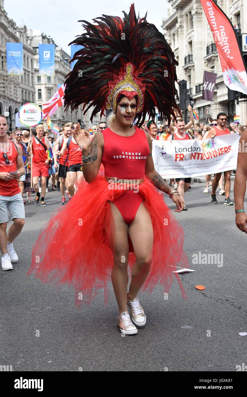 Londra 2017 orgoglio - Migliaia di persone si uniscono alla annuale ️‍parade LGBT attraverso la capitale Foto Stock