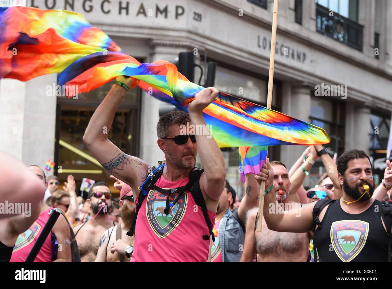 Londra 2017 orgoglio - Migliaia di persone si uniscono alla annuale ️‍parade LGBT attraverso la capitale Foto Stock