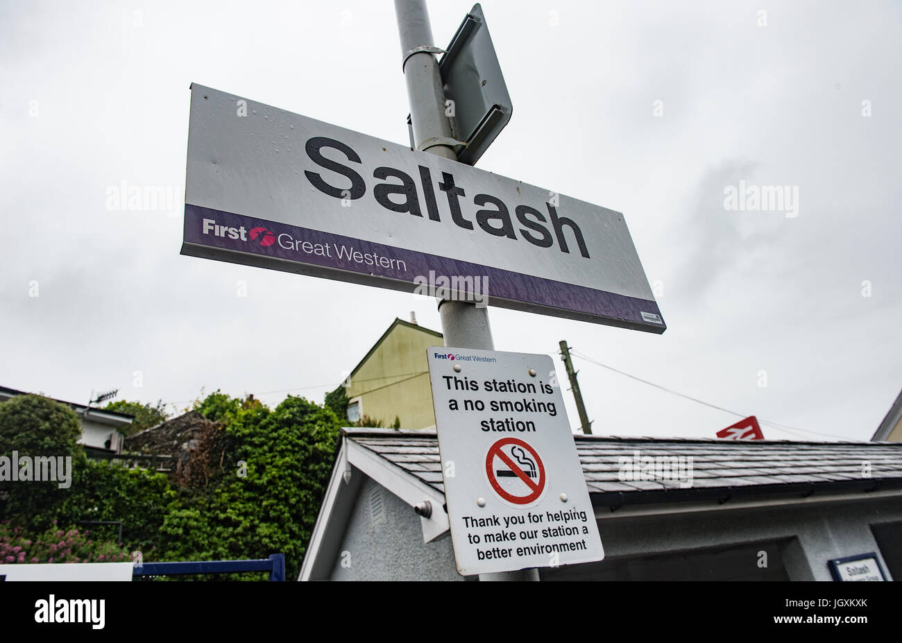 Foto di Paul Slater/PSI - Immagini protette da copyright - Saltash stazione ferroviaria, Cornwall, Regno Unito. Foto Stock