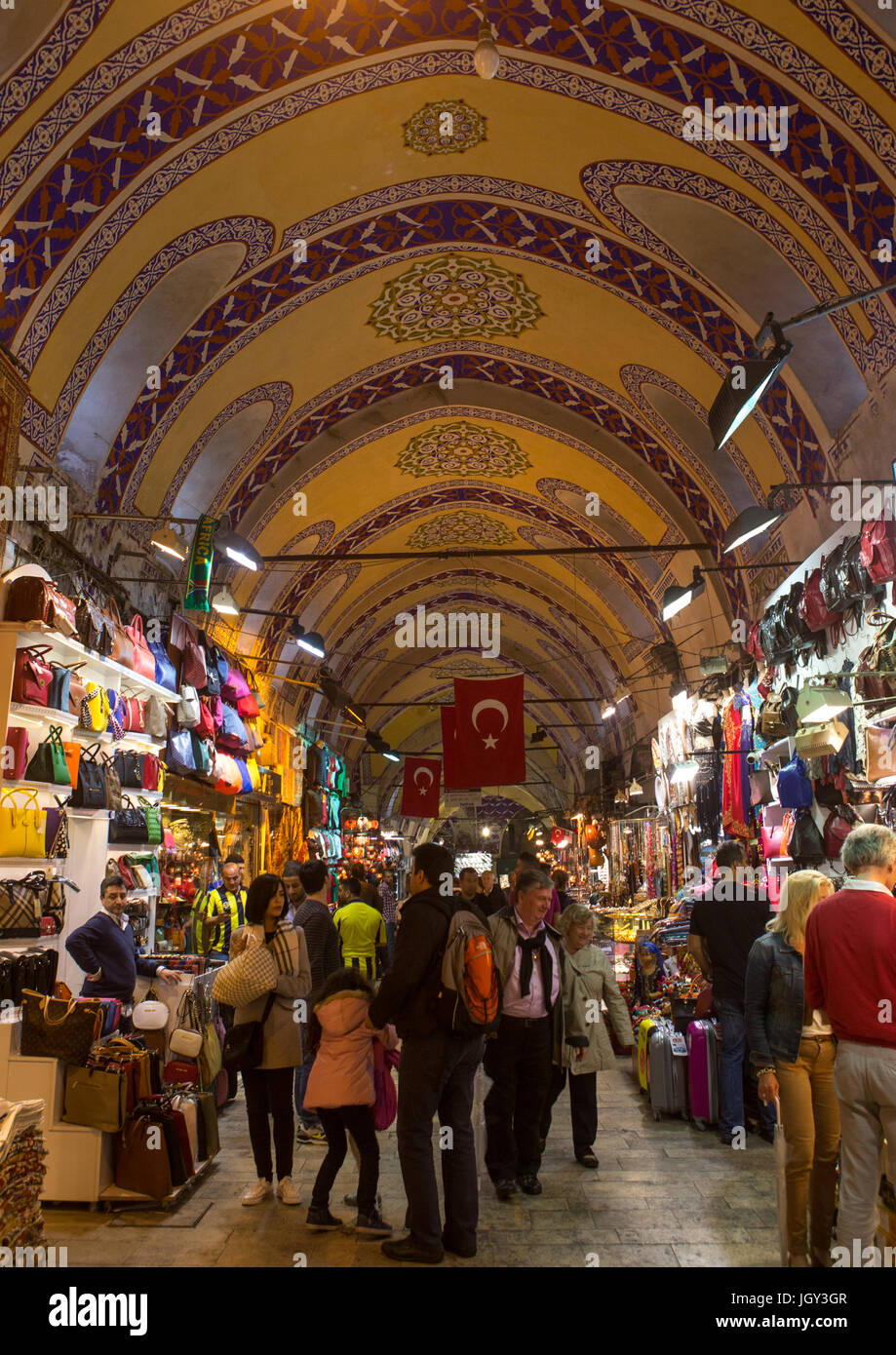 Negozio di souvenir shop in grand bazaar, Beyazit, Istanbul, Turchia Foto Stock