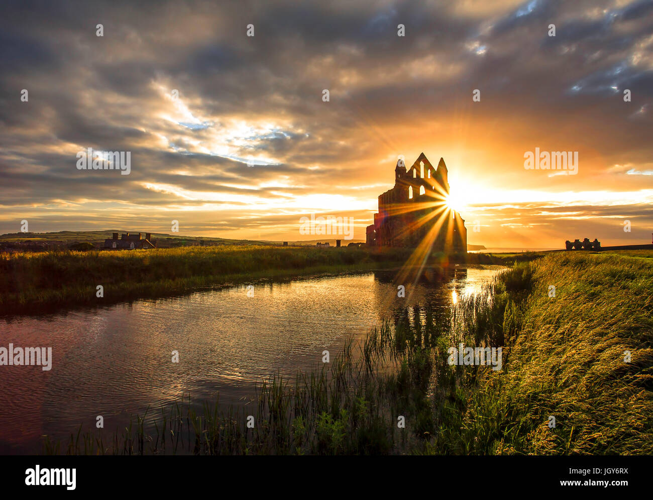Whitby Abbey Tramonto Foto Stock
