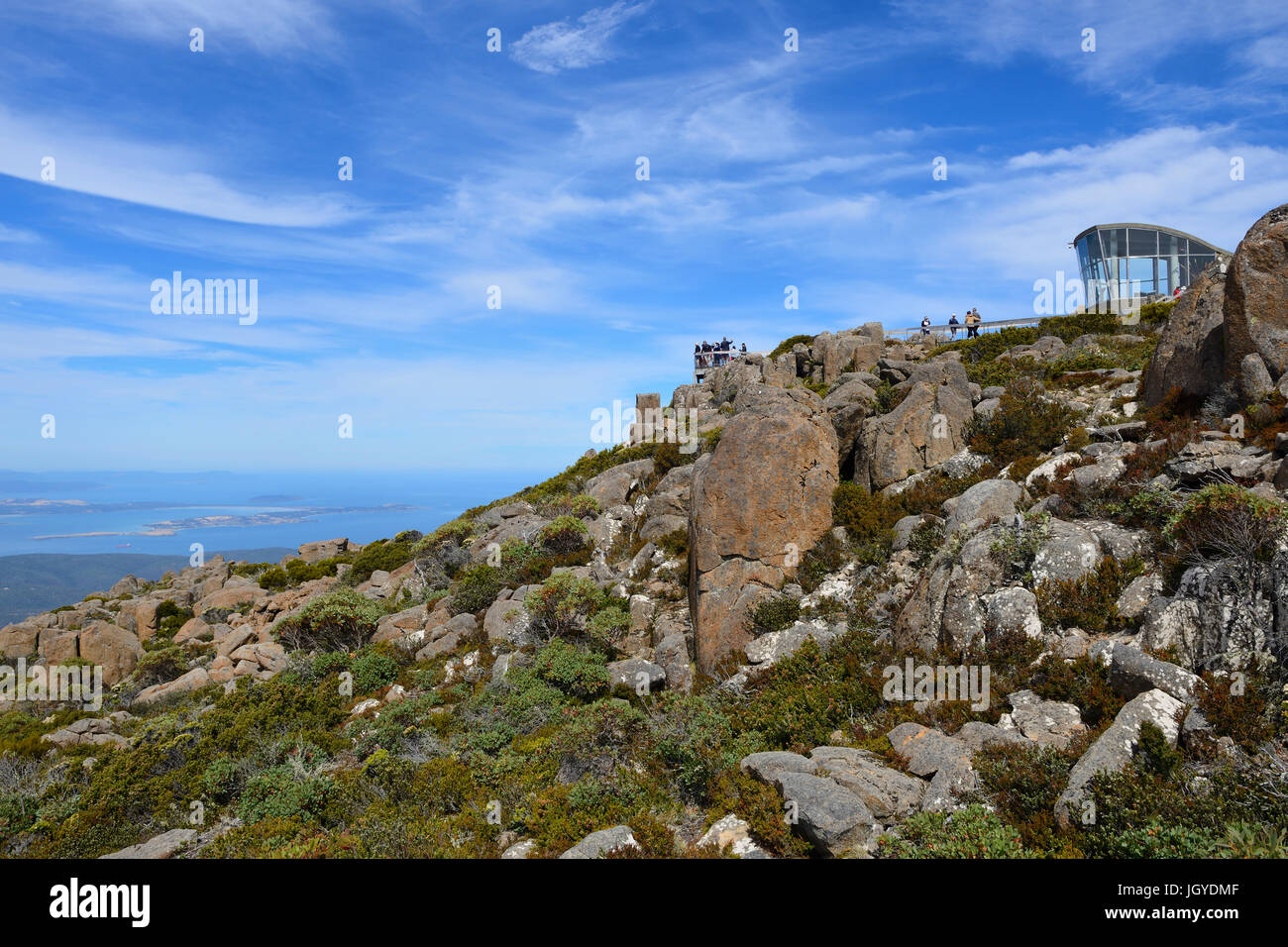 Monte Wellington lookout struttura con vista su tutta la città di Hobart, Tasmania, Australia Foto Stock