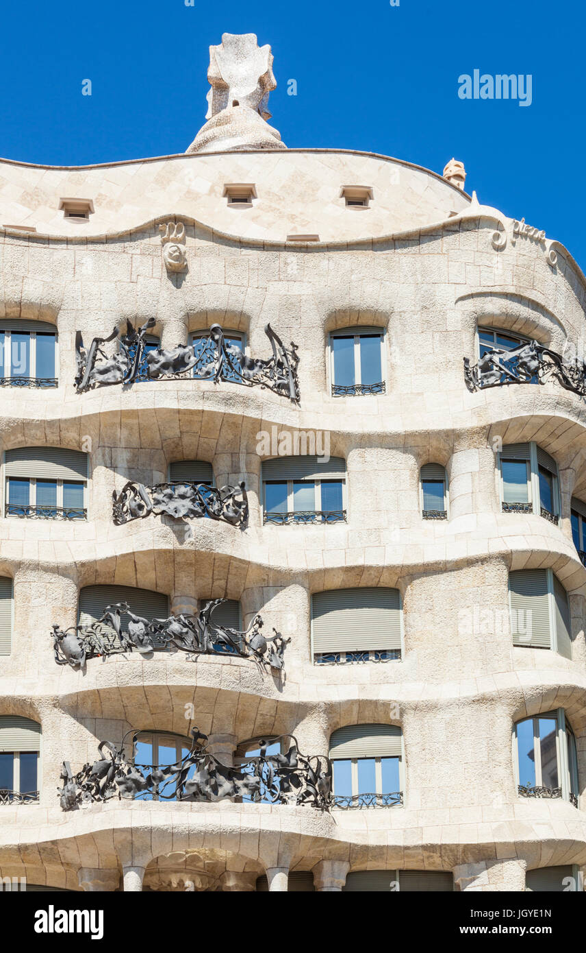 Barcellona Catalunya Barcellona Spagna La Pedrera Barcellona Casa Mila Barcellona dal architetto Antoni Gaudi UE Europa Catalogna Foto Stock