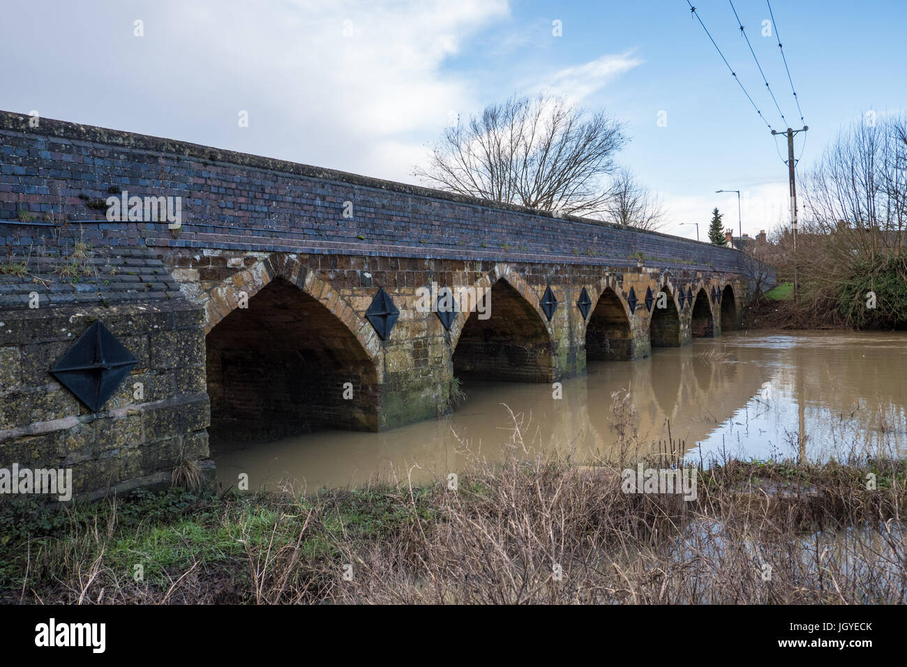 B4035 e la Shipston on Stour river bridge, Warwickshire, Foto Stock