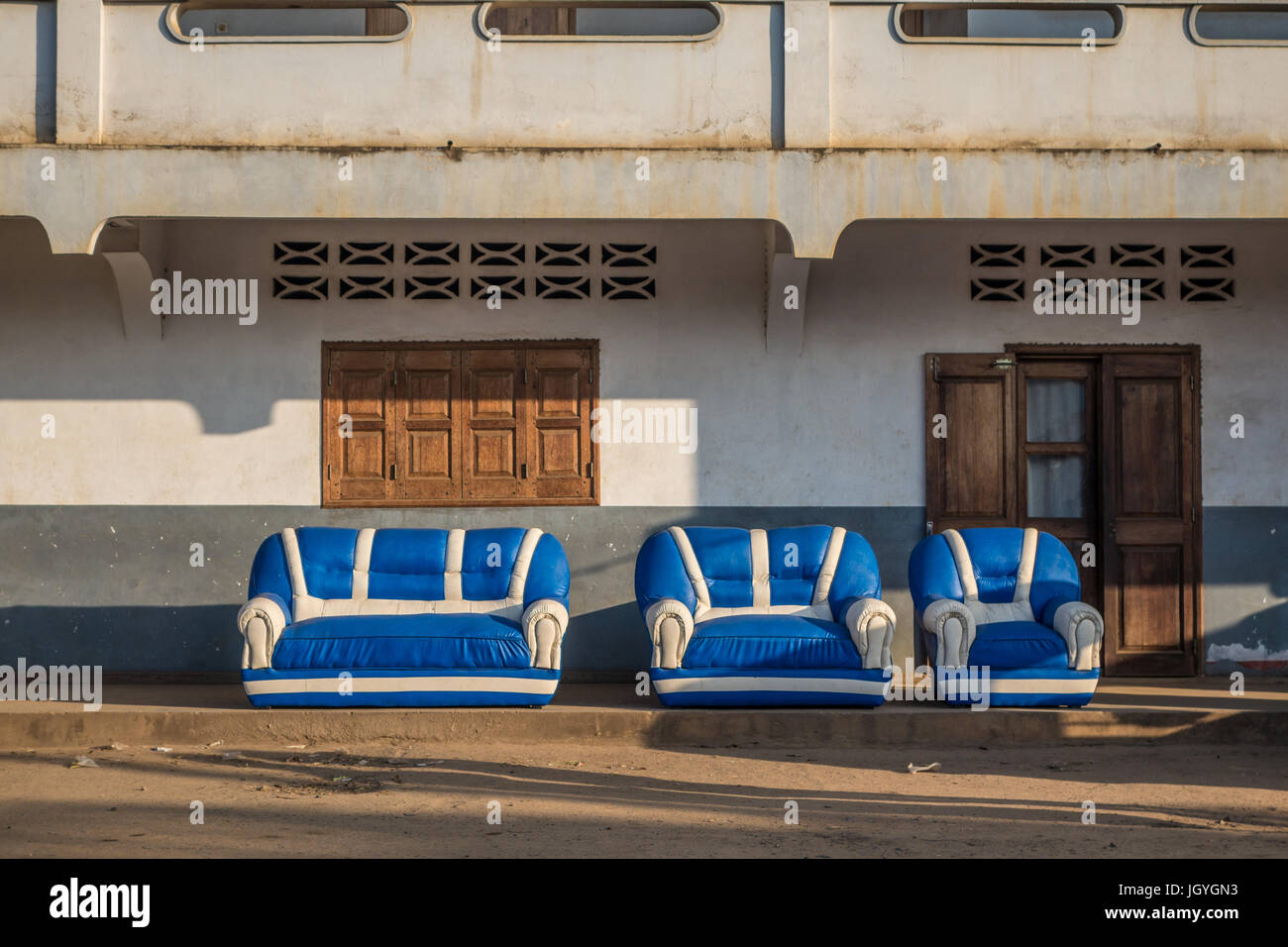 Gruppo di divani in strada, Madagascar Foto Stock