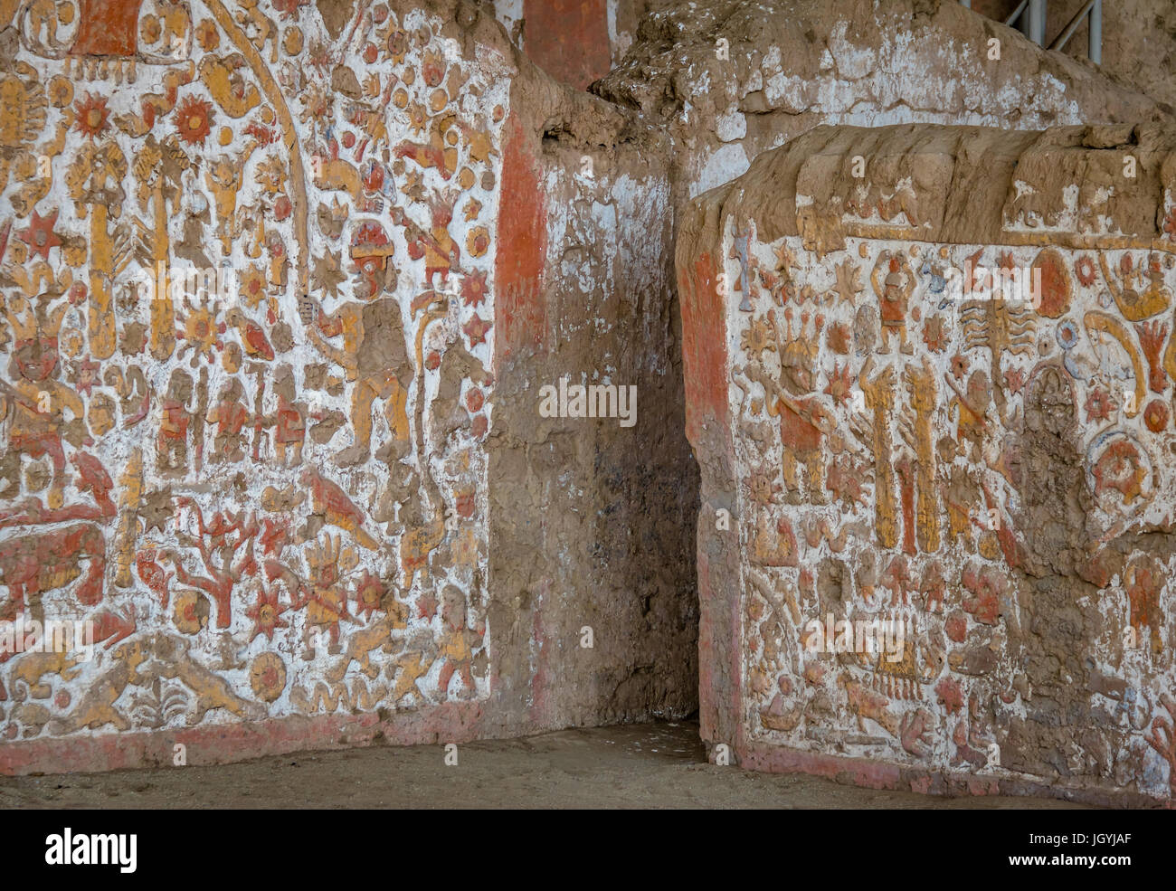 Antico dipinto murale a Huaca de la Luna sito archeologico - Trujillo, Perú Foto Stock