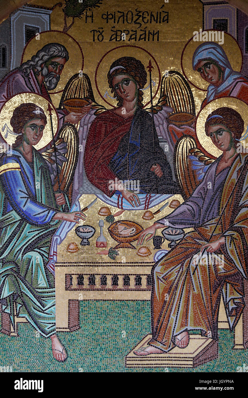 Il Monastero Kykkos, Cipro. " Antico Testamento Trinità' mosaico. Tre individui appaiono ad Abramo presso la Quercia di Mamre. L' INTERPRETAZIONE CHE QUESTO appea Foto Stock